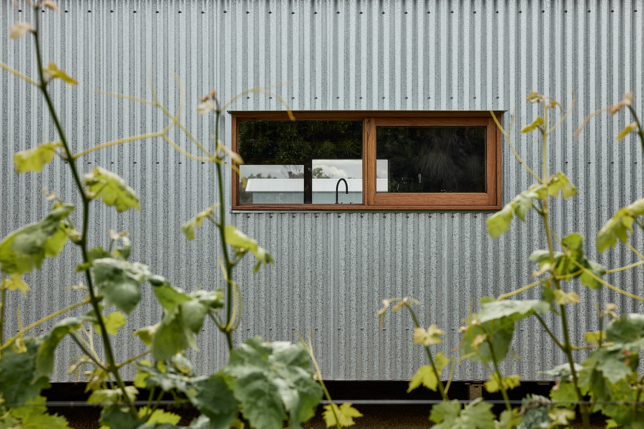 Ample Weekender - Basalt - Image 12