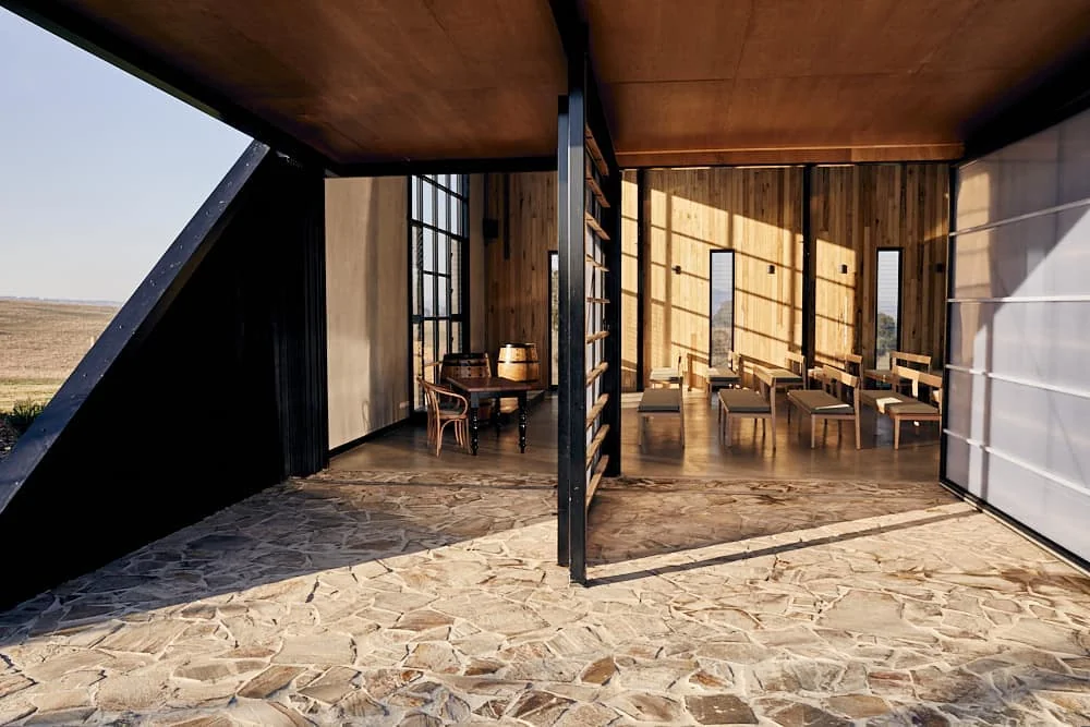 Zonzo Chapel - Image 19