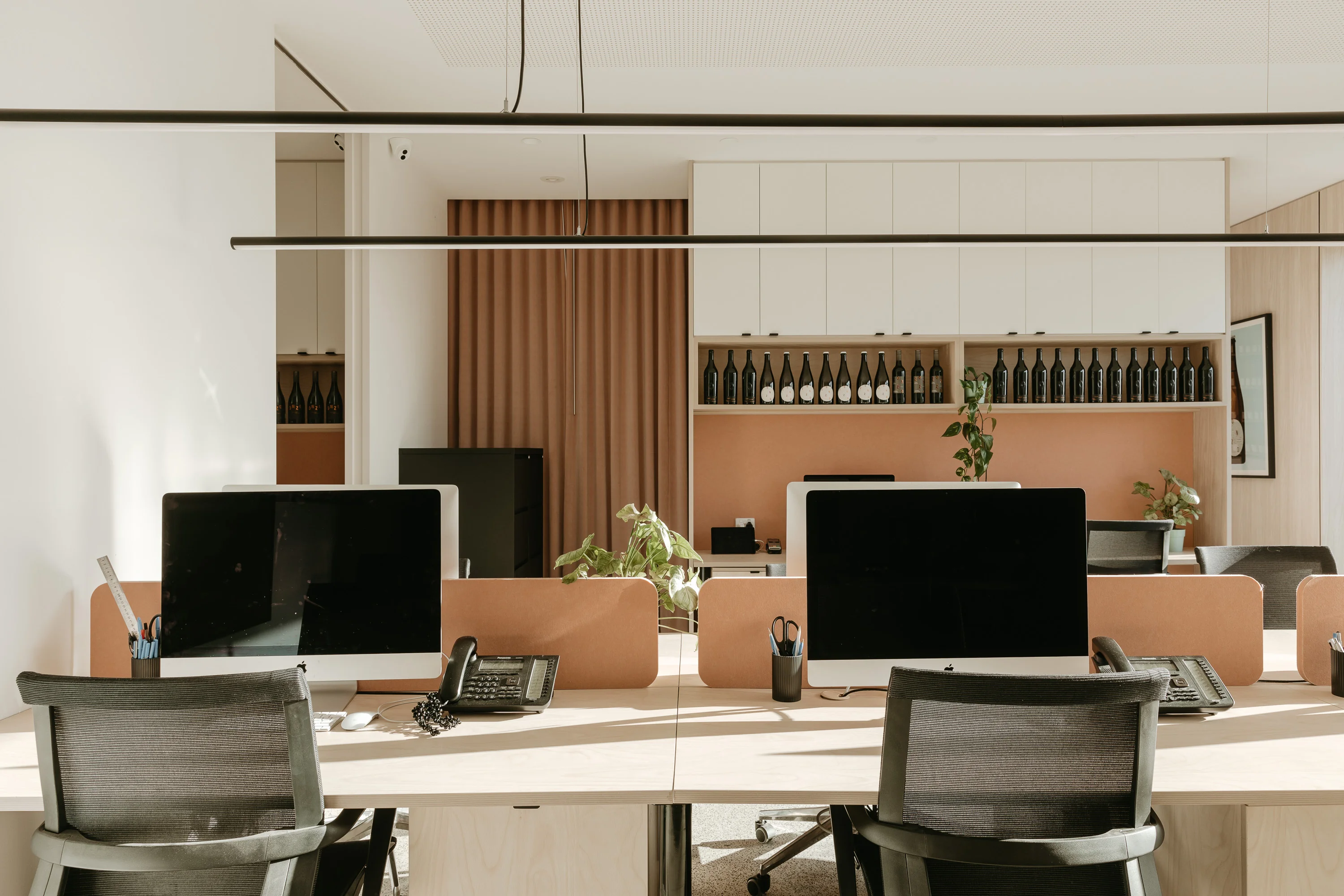 Zonzo Office - Image 1