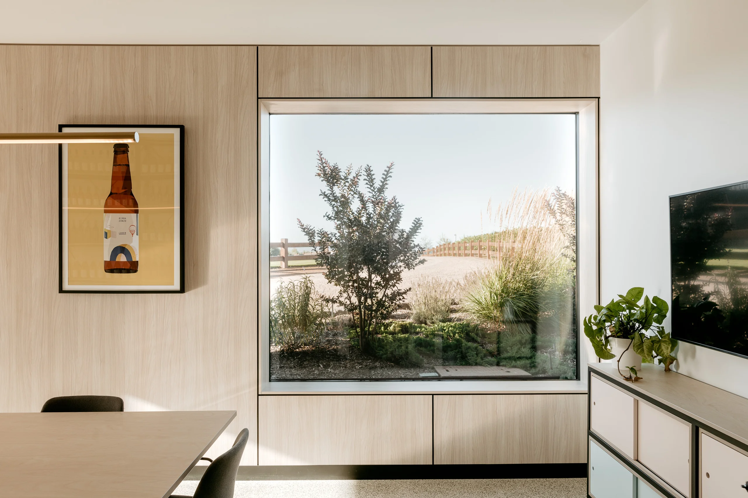 Zonzo Office - Image 19