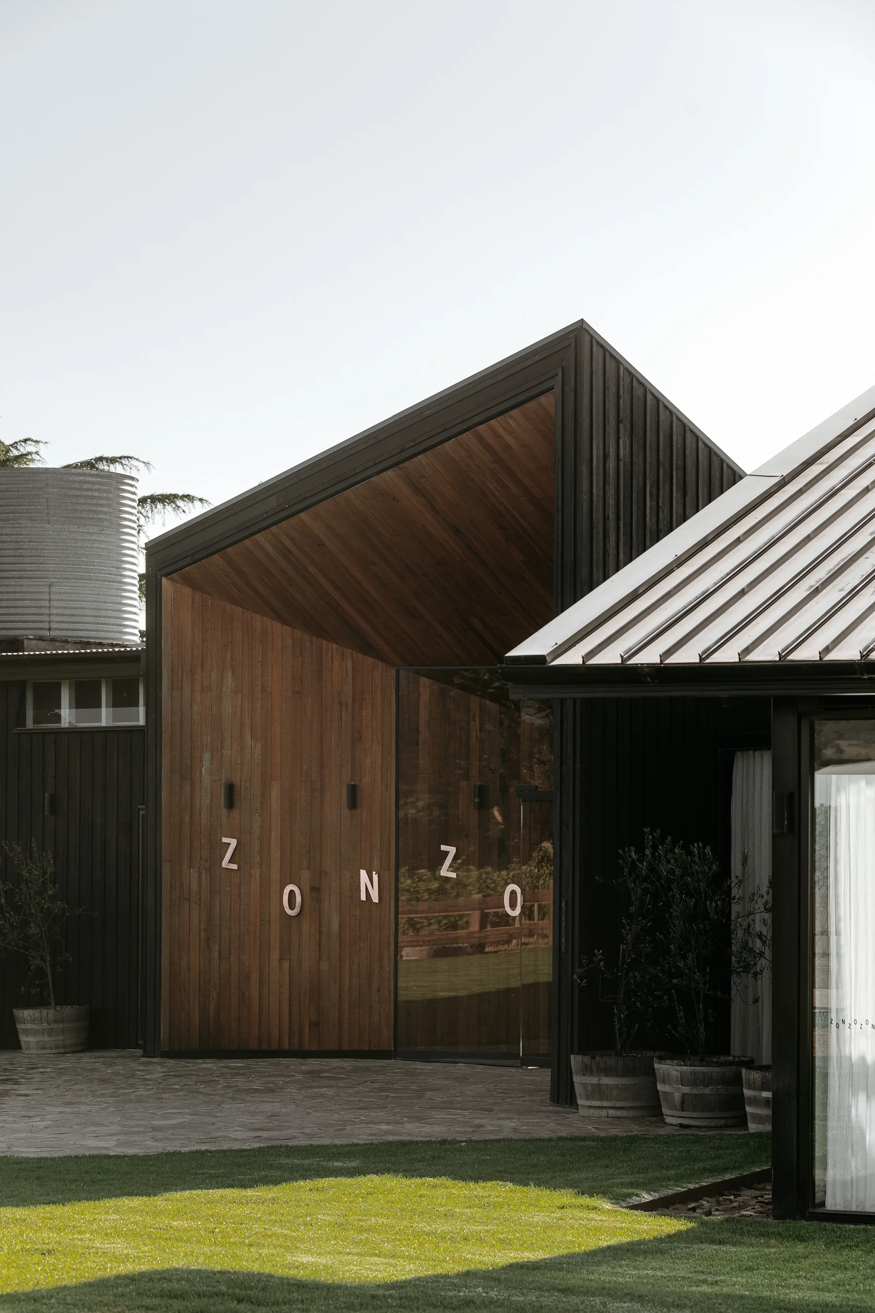 Zonzo Stables - Image 5